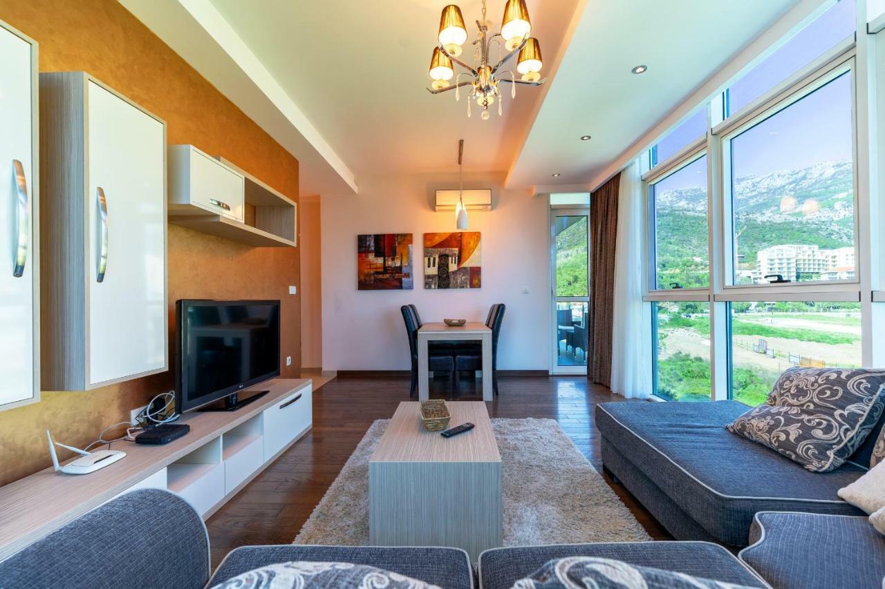 بودفا Apartments Crystall المظهر الخارجي الصورة