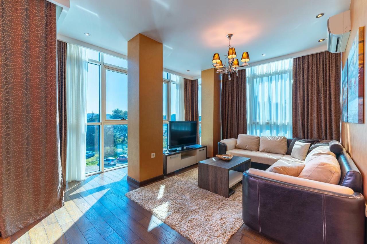 بودفا Apartments Crystall المظهر الخارجي الصورة