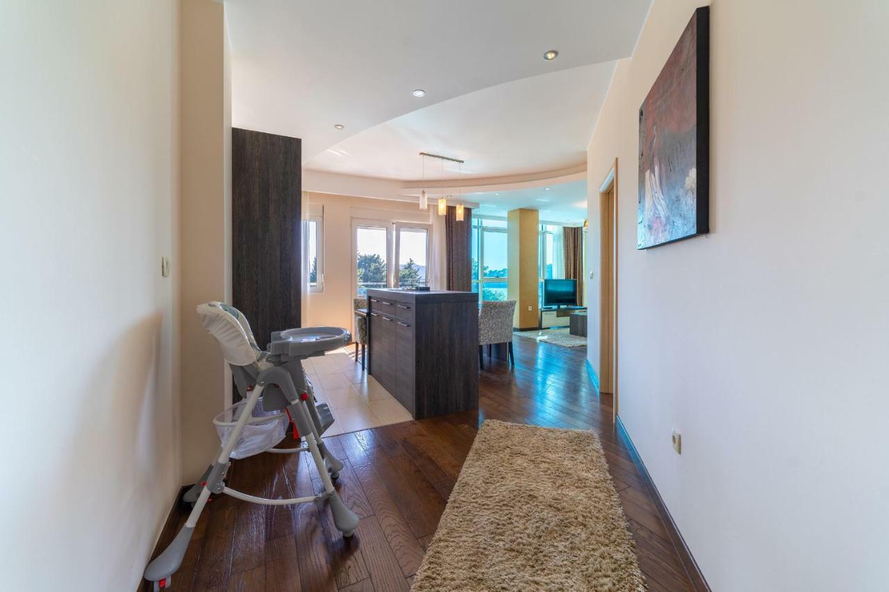 بودفا Apartments Crystall المظهر الخارجي الصورة