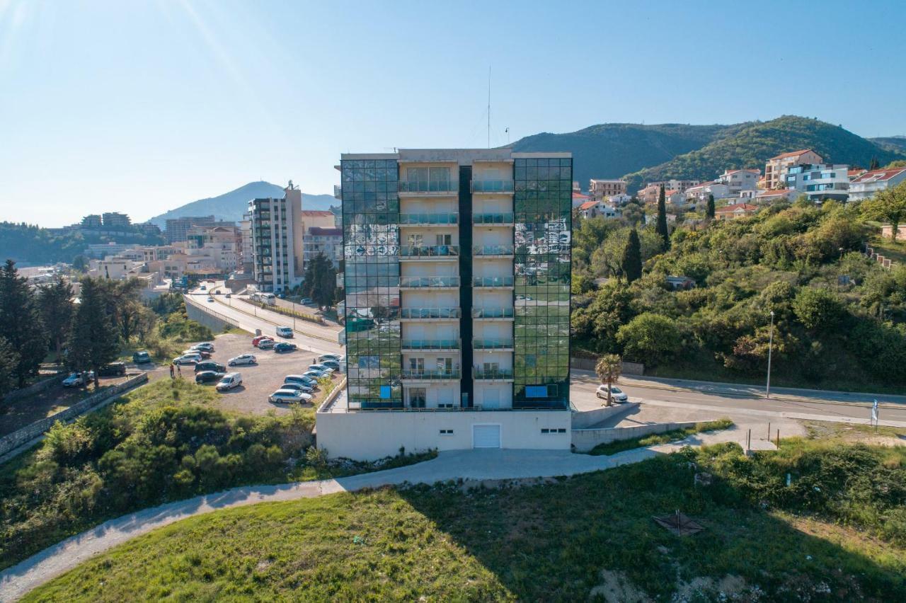 بودفا Apartments Crystall المظهر الخارجي الصورة
