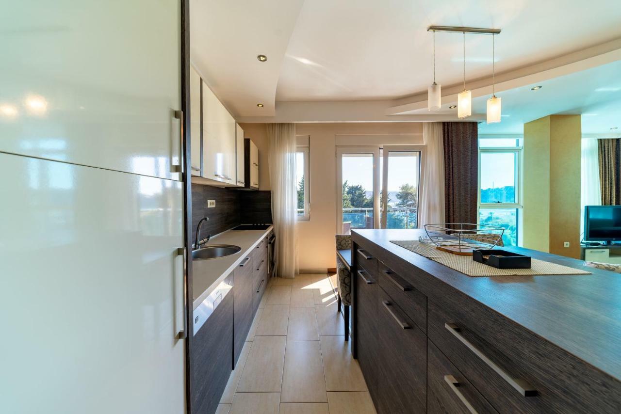 بودفا Apartments Crystall المظهر الخارجي الصورة