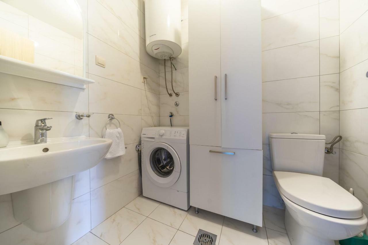 بودفا Apartments Crystall المظهر الخارجي الصورة