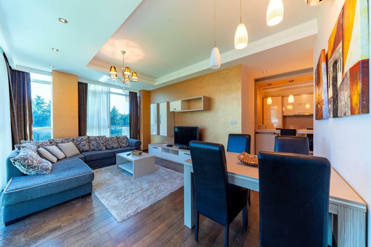 بودفا Apartments Crystall المظهر الخارجي الصورة