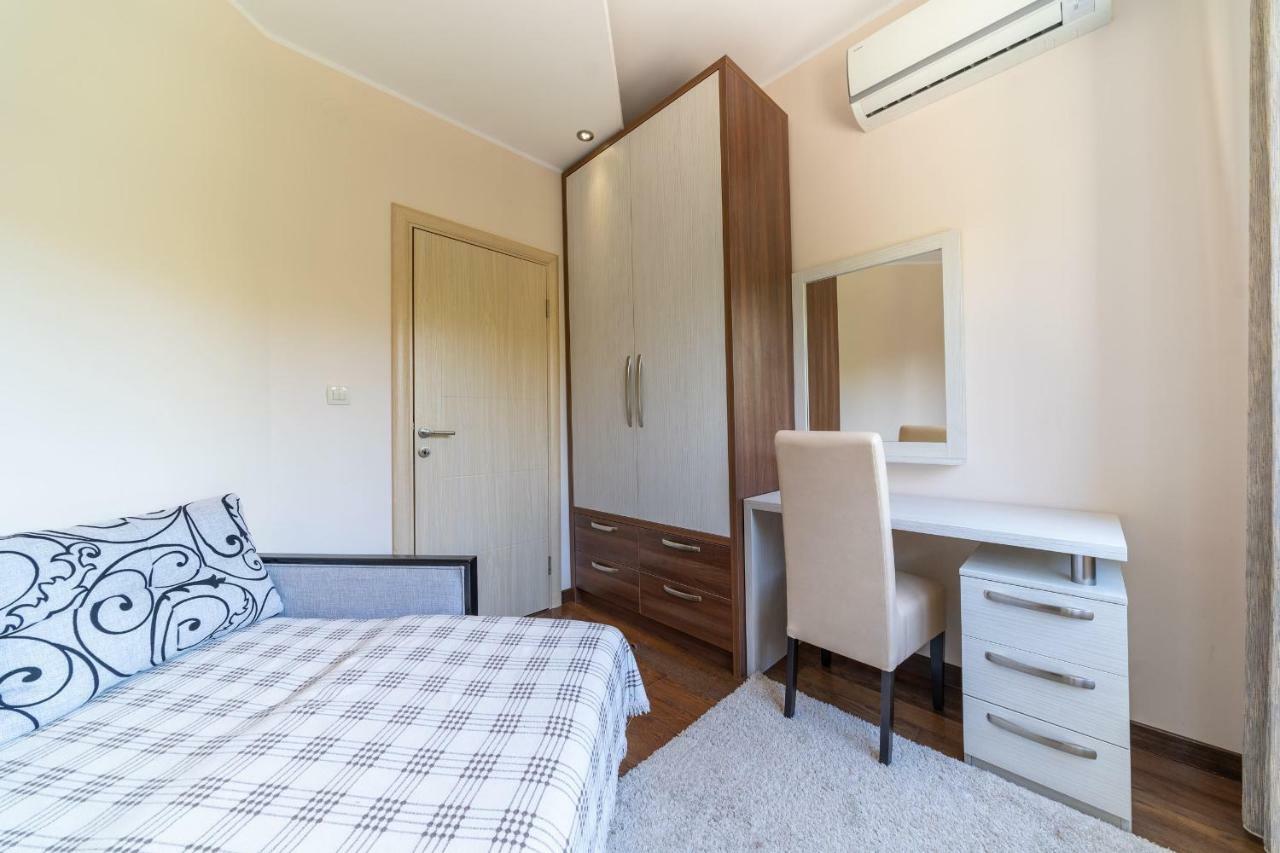 بودفا Apartments Crystall المظهر الخارجي الصورة