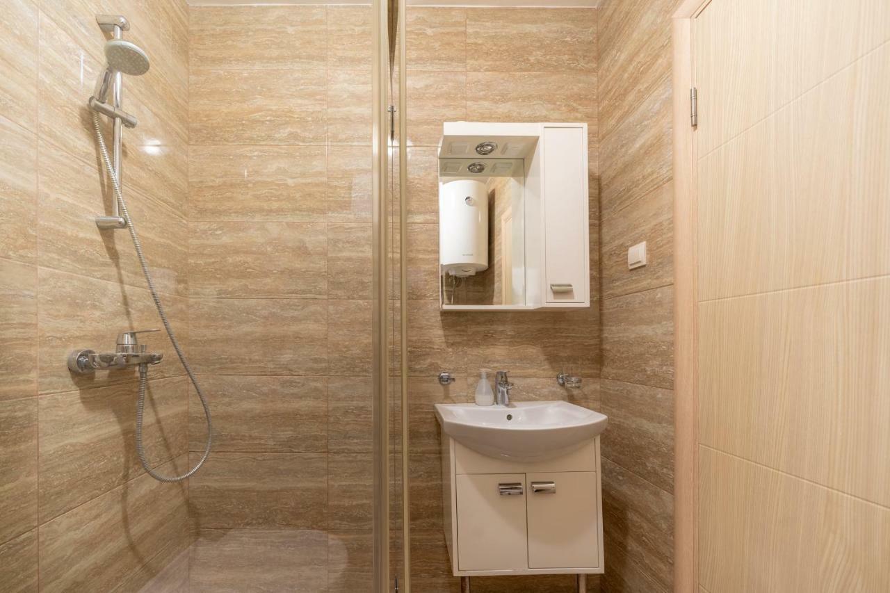 بودفا Apartments Crystall المظهر الخارجي الصورة